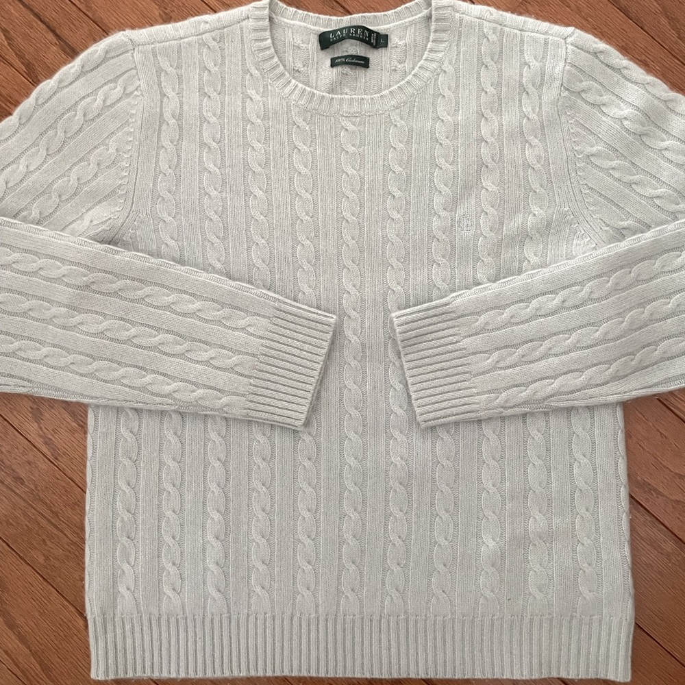Lauren 100% cashmere sweater- baby blue